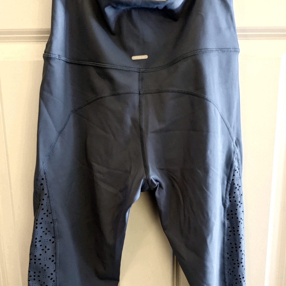 Aerie Move Cropped Leggings with eyelet detail